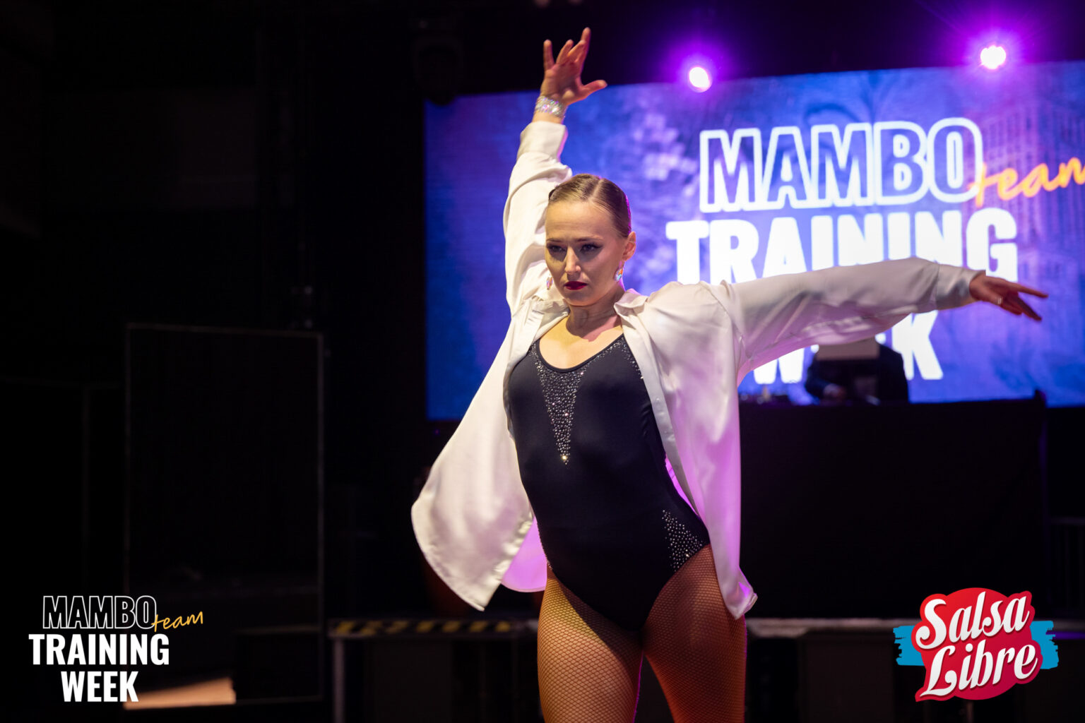 R6M20827_happymoon.pl-1_min_logo2_logo2