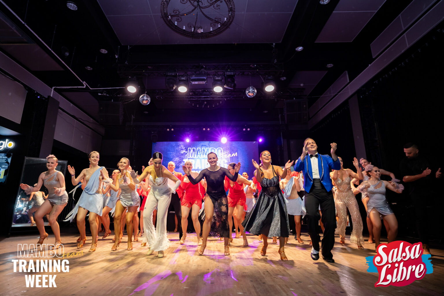 R6M21244_happymoon.pl-1_min_logo2_logo2