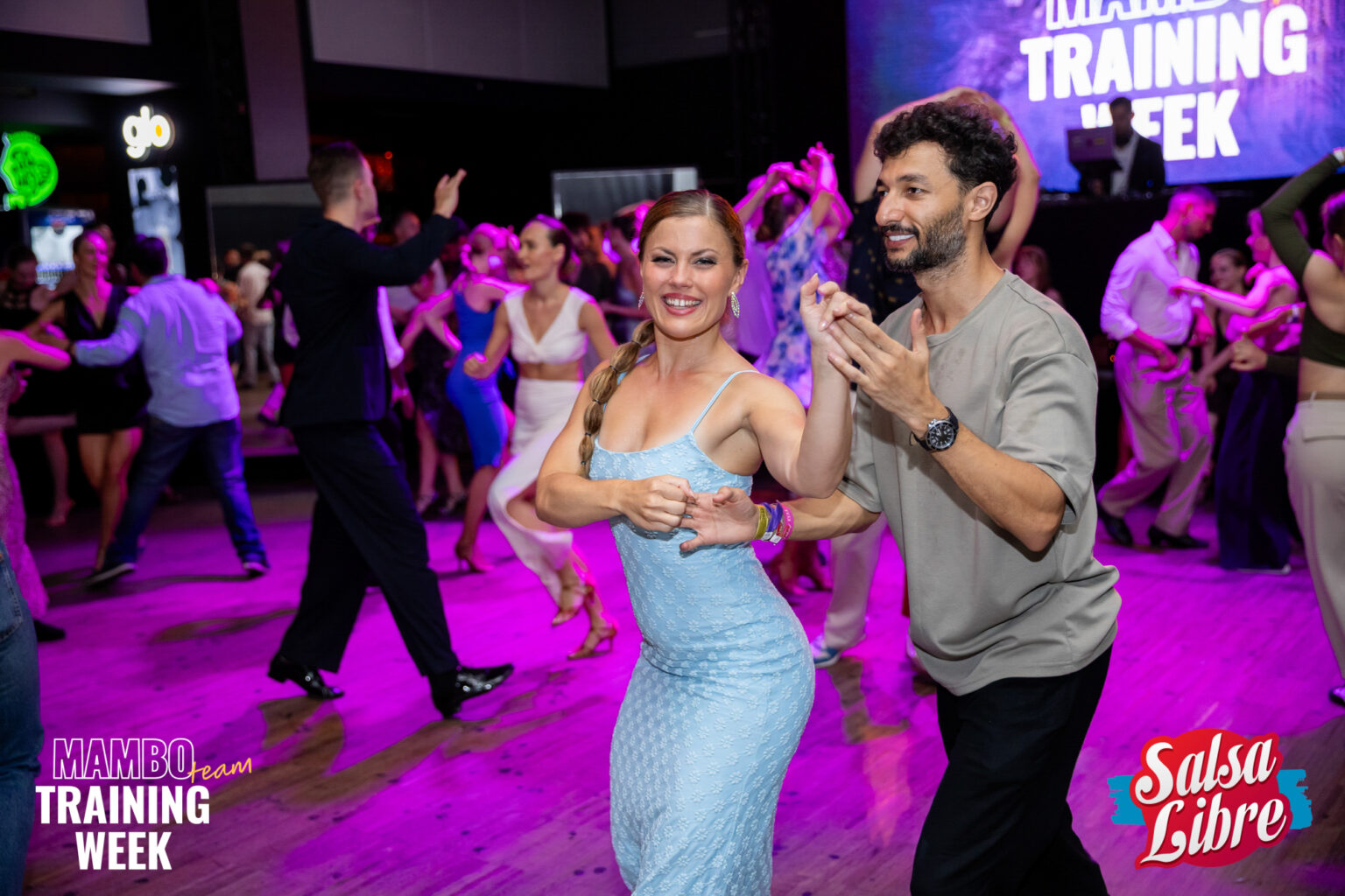 R6M21855_happymoon.pl-1_min_logo2_logo2