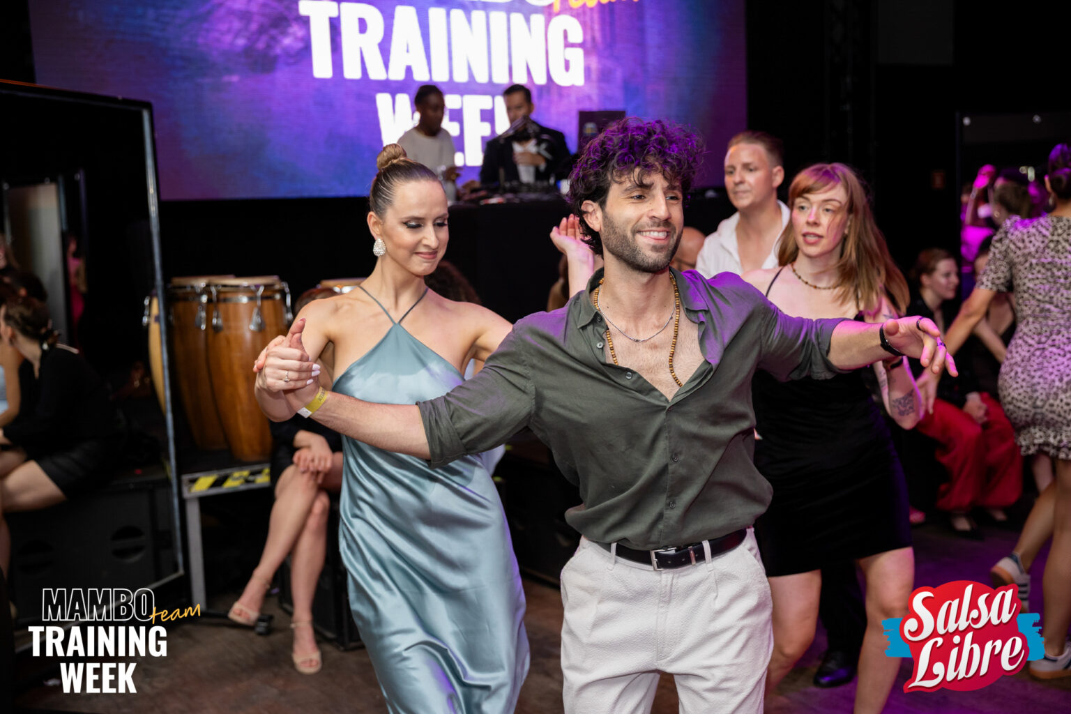 R6M21978_happymoon.pl-1_min_logo2_logo2